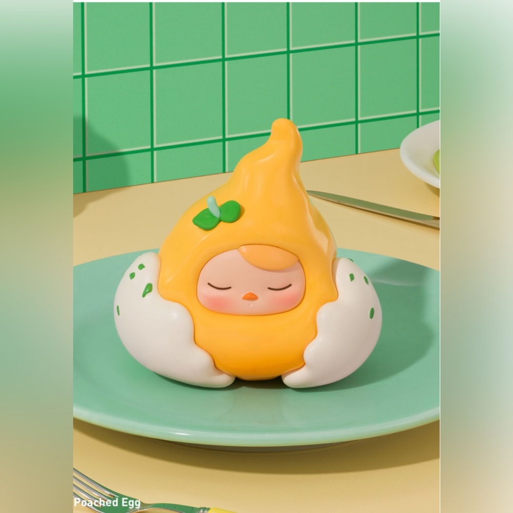 New in Box Pop Mart Pucky Egg Beanie Series Poached Egg